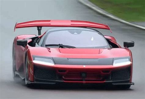 Ferrari F80 Here S The New Hypercar On Track For The First Time