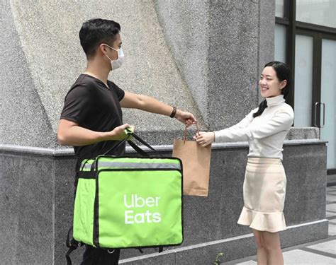 Uber Eats 2月1日落地台灣 開發票、免海外刷卡手續費 自由財經