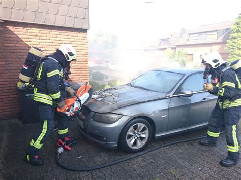 Einsatz Bilanz Der Feuerwehr Gelsenkirchen Rauchmelder Alarm Pkw Im