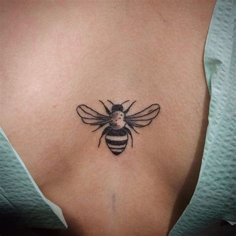 21 Cutest Bumble Bee Tattoo Designs That Will Catch Your Eye 2020 In 2020 Bumble Bee Tattoo