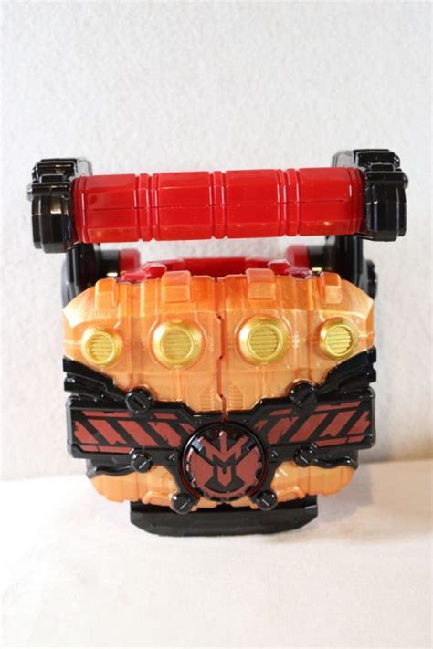 Kamen Rider Build Dx Cross Z Magma Knuckle With Package