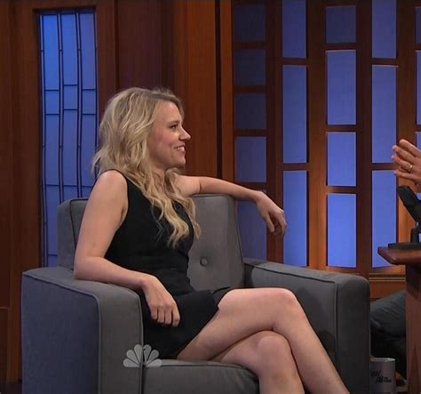 Pop Minute Kate Mckinnon Legs Late Show Photos Photo 5