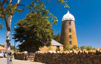 historic towns - tailored tasmania