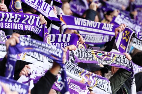 Anklage Gegen Mitglieder Der Starken Jugend Aus Dem Fan Umfeld Vom Fc