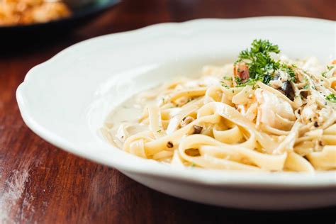 Talharim E Fettuccine - Receita de macarrão talharim no forno: descubra como preparar