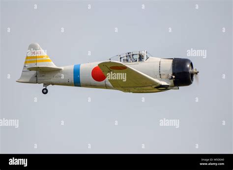 North American T Texan Converti En Avion Semblent Tre Un Mitsubishi