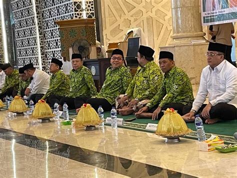 Dihadiri Danny Pomanto DMI Doa Bersama 1 000 Pengurus Masjid Se Kota