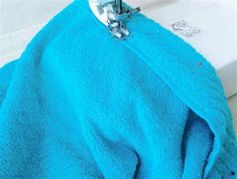 How To Make A Hooded Towel Tutorial For All Ages ⋆ Hello Sewing