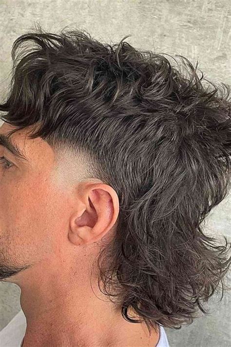 Gaya Potongan Model Rambut Mullet 2 Jari Yang Kekinian Bukareview