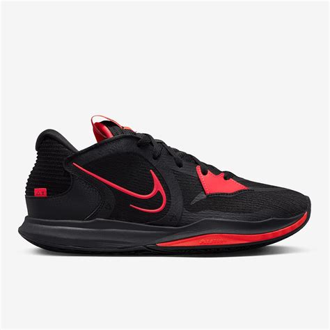 Nike Men S Kyrie Low Tb Basketball Shoes Academy