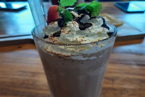 Milkshake de Ovomaltine receita clássica para você se refrescar no calor