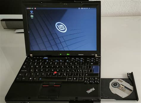 Retro computing - review of the Lenovo Thinkpad X201 | sbozich