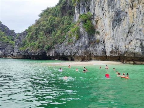 Croisière de 2 jours dans la baie de Lan Ha et à Cat Ba avec kayak