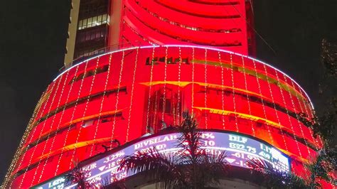 Sensex Nifty Decline On Unabated Foreign Fund Outflows Selling In It