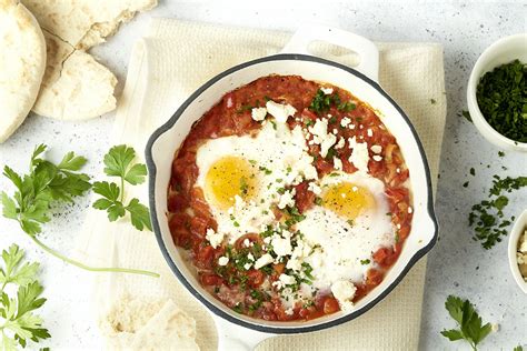 Shakshuka Met Feta En Pitabroodjes Recepten 15gram