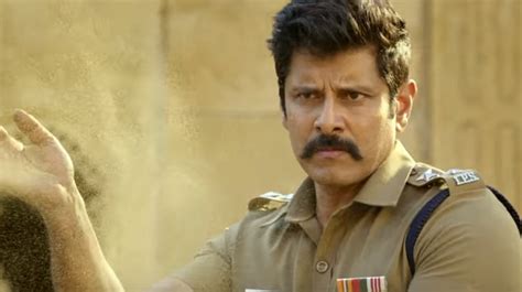 Saamy² ডাউনলোড করে নিন বিক্রম স্যারের অ্যাকশন থ্রিলার মুভি Saamy Square এর Hindi Dubbed