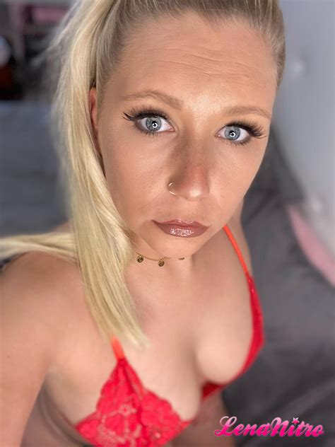 TW Pornstars Lena Nitro Twitter Guten Morgen Gut Geschlafen