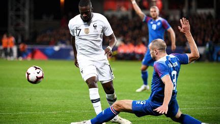 Apr S Une Premi Re S Lection Remarqu E Chez Les Bleus Tanguy Ndombele