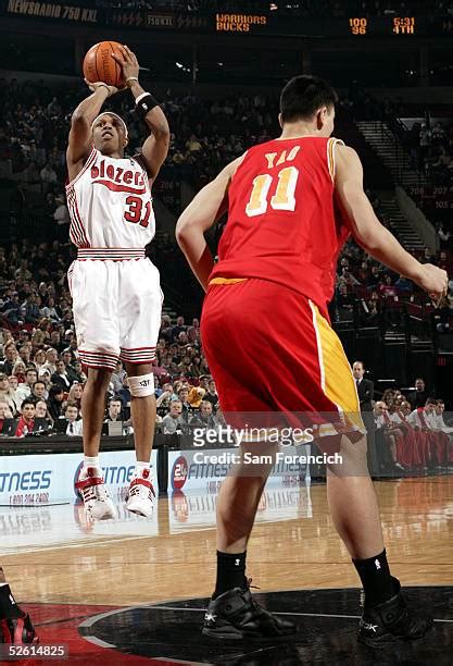 Blazers Sebastian Telfair Photos And Premium High Res Pictures Getty