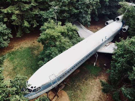 AirplaneHome.com / 飛行機家.com: A Boeing 727-200 Home Project