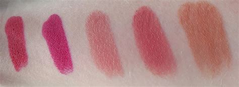 Overview Rimmel Moisture Renew Lipsticks Blossom In Blush