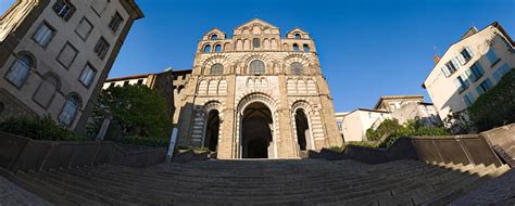 Phototh Que Arnaud Frich Fa Ade De La Cath Drale Du Puy En Velay