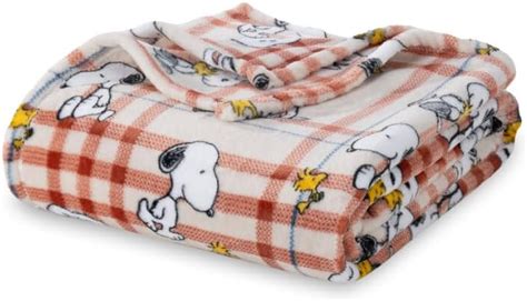 Berkshire Blanket Peanuts® Velvetloft® Cute Character Snoopy Plush Blanketsnoopy