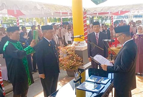 Sulkarnain Resmi Lantik Ridwansyah Taridala Jabat Sekda Kota Kendari