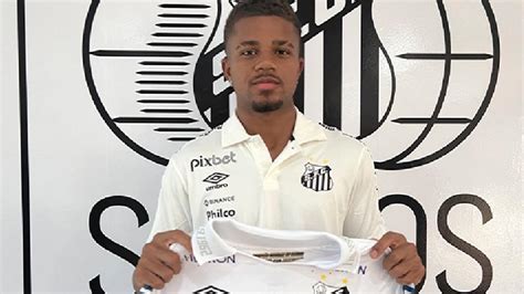 Santos Anuncia A Renova O Lateral De Anos Lance