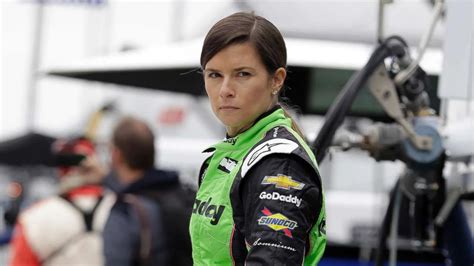 IM STILL HERE Danica Patrick Happily ANNOUNCES Returned To SKY