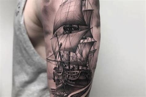 Fasc Nio E Significado Por Tr S Da Tatuagem De Navio Pirata