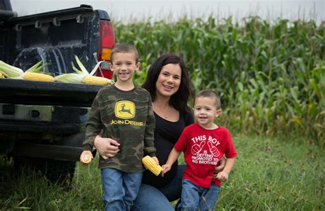 Midwest Farm Mom Award Presentation