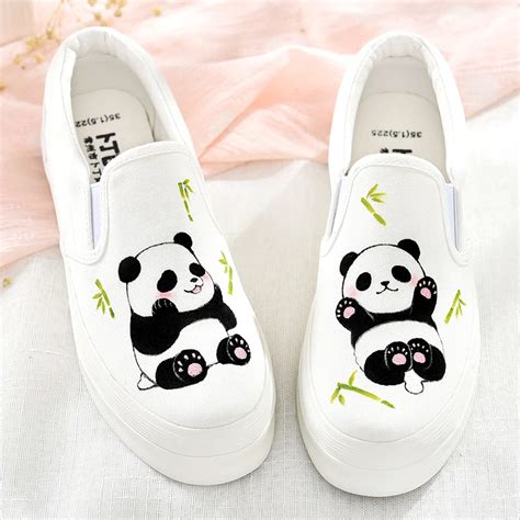 Lovely China Pandas Pattern Design New Summer Women Hand Painted