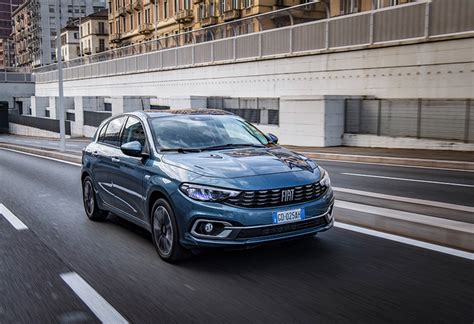 Spécifications et caractéristiques Fiat Tipo 5p 1 5 Hybrid 130 DCT7