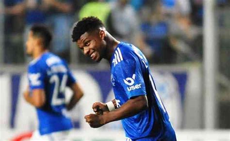 Lincoln Marca Primeiro Gol Pelo Cruzeiro Em Goleada Sobre O N Utico