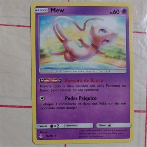 Mew carta rara do icônico Pokémon Lendário da primeira geração