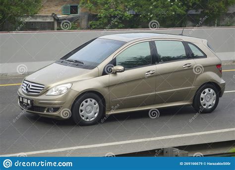 Mercedes Benz B Class B170 1 7 2007 Editorial Stock Image Image Of 2023 Traffic 269166679