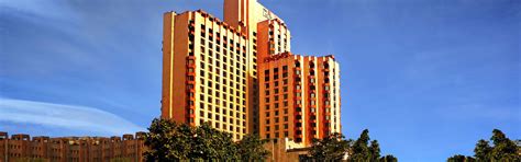 Best 5 star Hotels In Delhi, Luxury Hotels In New Delhi - The LaLiT New ...