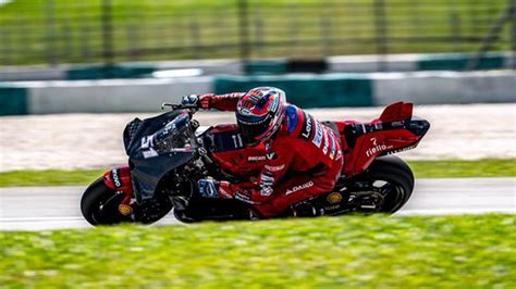 Hari Ketiga Tes Shakedown Sepang Ducati Unjuk Gigi Performa Mesin