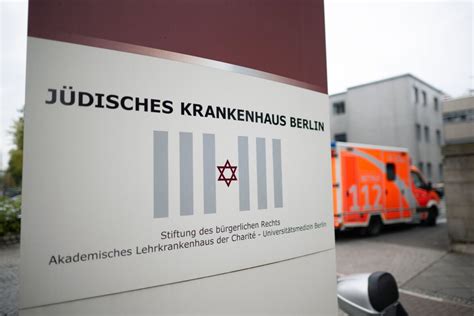 Wegner Und Schwesig Besuchen J Disches Krankenhaus In Berlin