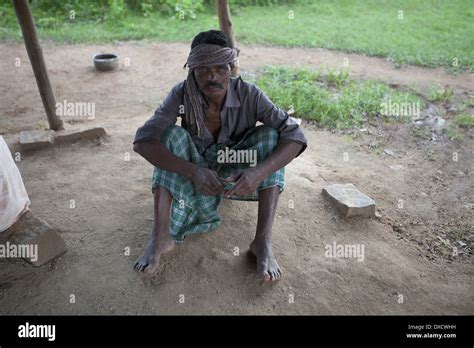 Portrait old man munda tribe hi-res stock photography and images - Alamy