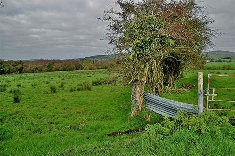 Mullanatoomog Townland Kenneth Allen Cc By Sa Geograph Ireland