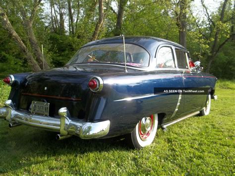 1952 Ford club coupe