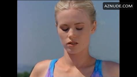 CATHERINE SUTHERLAND Nude AZNude