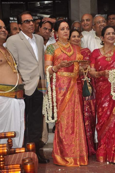 Hema Malini at Esha Deol's wedding in Iskcon Temple on 29th June 2012 / Hema Malini - Bollywood ...