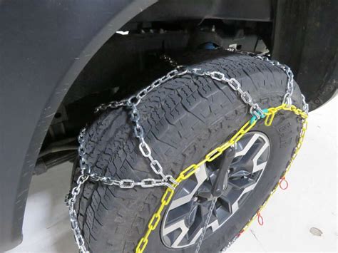 2023 Toyota Tacoma Titan Chain Tire Chains Diamond Pattern Square