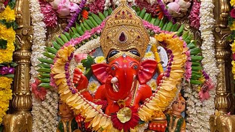 Siddhivinayak Temple Mumbai Live Darshan Where To Watch 10 Day Ganesha