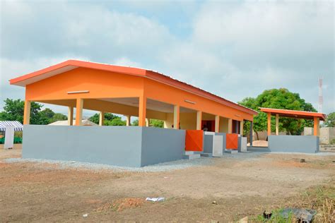 Construction dune cantine scolaire à Assanou Fondation Orange Côte d