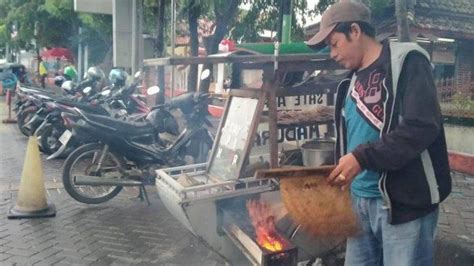 Cerita Mistis Cak Ali Penjual Sate Keliling Di Semarang Alami Kisah