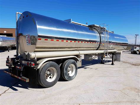 Customized 19 95m3 Stainless Steel Tri Axle Liquid Sulfuric Chemical